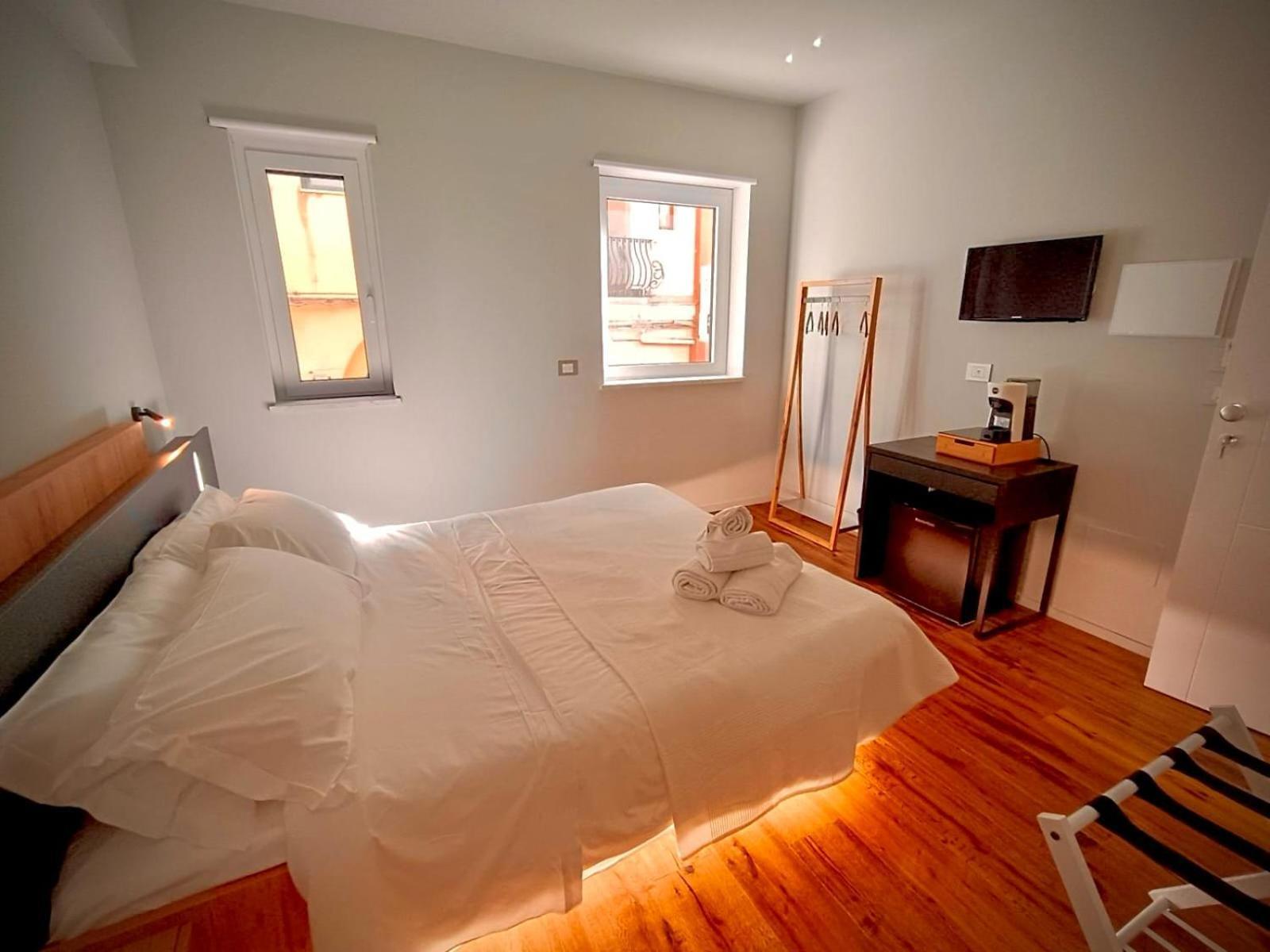 Taormina Boutique Rooms Exterior photo