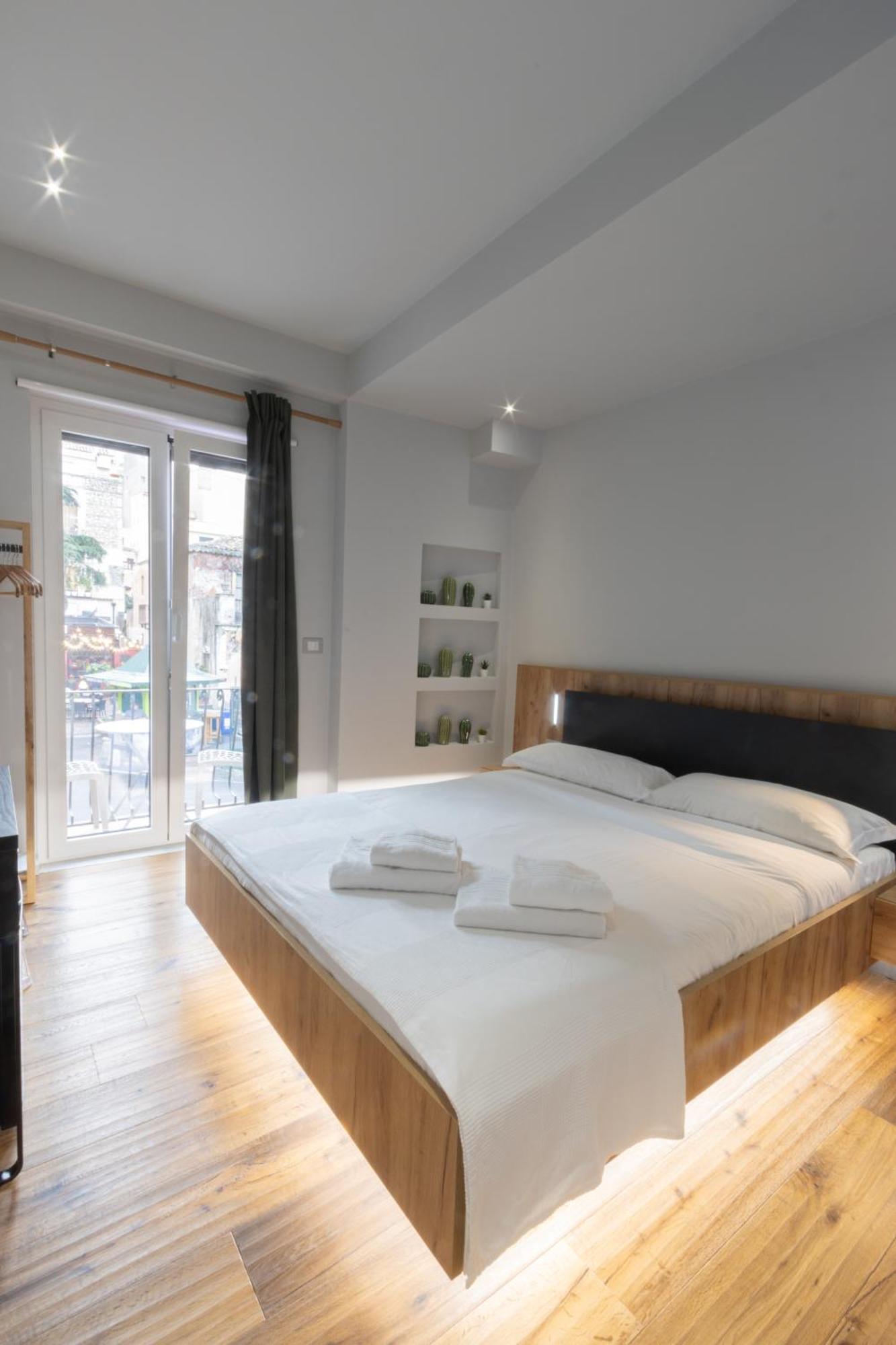 Taormina Boutique Rooms Exterior photo