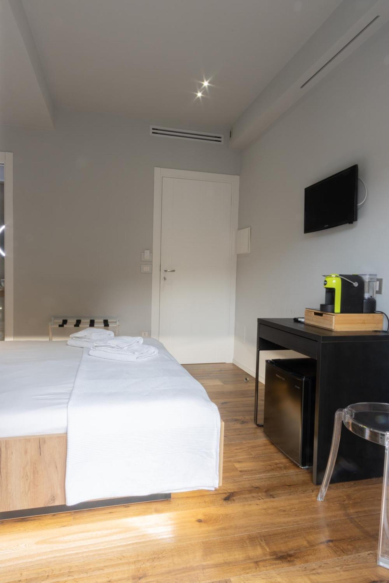 Taormina Boutique Rooms Exterior photo